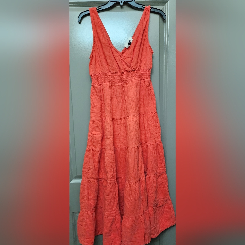 Universal Thread Bold Red Apparel